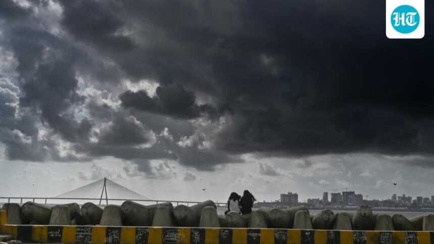 monsoon-reaches-mumbai-12-days-late-third-most-late-appearance-since-1950 | GIBN monsoon-reaches-mumbai-12-days-late;-third-most-late-appearance-since-1950