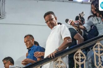 tmc-expels-farhad-hakim,-arup-roy-and-6-others-after-rebel-faction-exposes-parallel-leadership