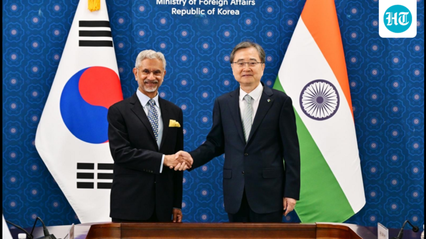 jaishankar-meets-with-his-south-korean-counterpart-cho-hyun-to-strengthen-relations