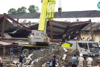 under-construction-warehouse-collapses-in-kolkata;-several-trapped:-the-police