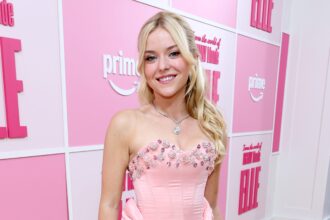 ‘legally-blonde’-movies-and-shows:-how-elle-woods’-universe-expanded