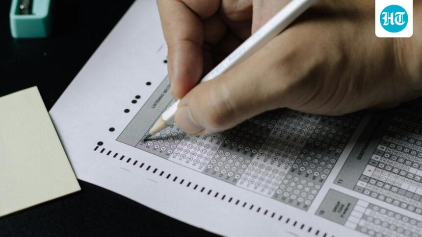 gujarat-hc-dismisses-false-charges-in-gpsc-exam-cheating-case,-allows-investigation-to-continue