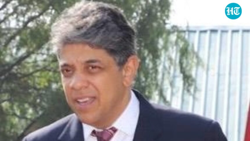 mahesh-dixit-is-india’s-first-doctor-to-become-intelligence-chief