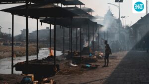 muslim-panchayat-member-performs-last-rites-of-hindu-man-in-kasaragod,-kerala,-wins-hearts