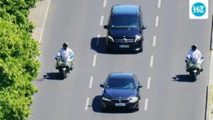 just-like-that-|-laga-hai-road:-the-tyranny-of-the-vvip-movement