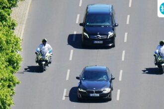 just-like-that-|-laga-hai-road:-the-tyranny-of-the-vvip-movement
