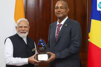 prime-minister-modi-receives-seychelles’-highest-environmental-award,-‘guardian-of-the-blue-horizon’