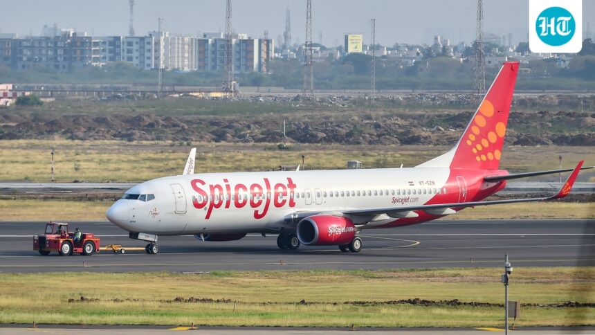 couple-returning-from-hajj-to-srinagar-wins-inr-62-lakh-from-spicejet-after-denied-boarding-and-baggage-delay