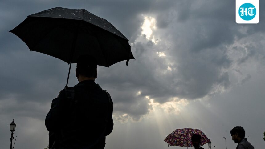 strong-winds-in-parts-of-delhi-ncr-bring-relief-from-heat,-imd-orange-alert-for-thunderstorms