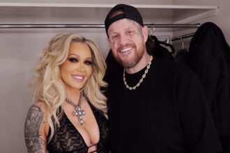 jelly-roll-has-deleted-bunnie-xo-from-his-instagram-bio-–-what-that-actually-means
