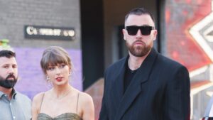 taylor-swift-and-travis-kelce-wedding-rumours:-why-is-the-pressure-on-this-engagement-a-trap?