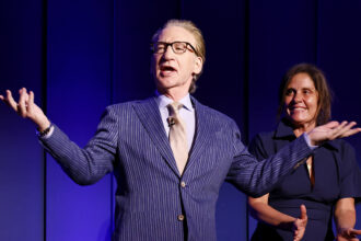bill-maher-challenges-white-house-response-to-claim-mark-twain-prize-at-kennedy-center
