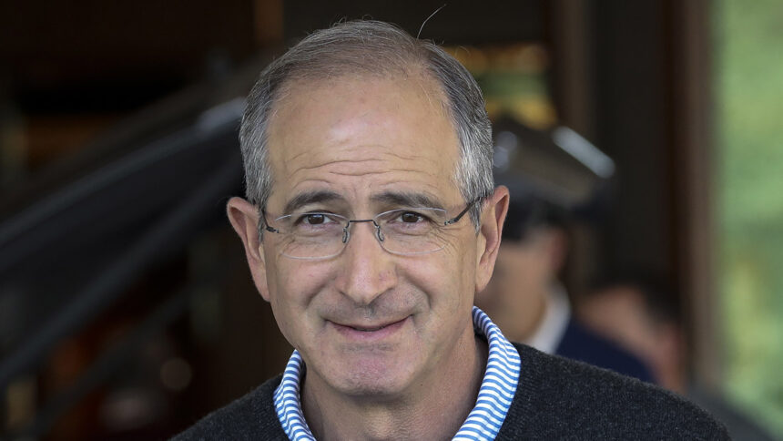 comcast-is-splitting-into-two-companies-via-the-nbcuniversal-spin-off,-including-sky
