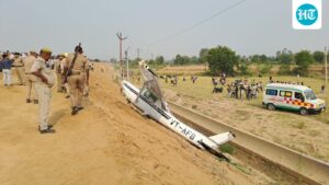 a-training-plane-crashed-near-the-road-in-kasganj,-uttar-pradesh,-and-a-trainee-pilot-was-injured;-the-general-directorate-of-civil-aviation-orders-an-investigation