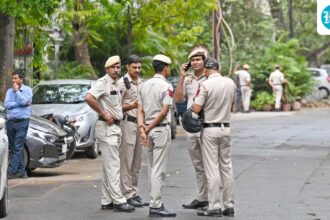 ‘i-mop-the-floors-and-wash-the-dishes,-but-she-still…’:-faridabad-man-dies-by-suicide-after-‘harassing-his-wife-and-in-laws’