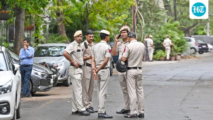‘i-mop-the-floors-and-wash-the-dishes,-but-she-still…’:-faridabad-man-dies-by-suicide-after-‘harassing-his-wife-and-in-laws’