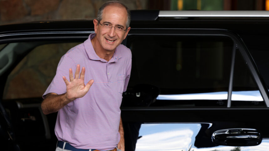 comcast-shares-featured-on-nbcuniversal-spin-off-as-wall-street-bids-farewell-to-vertical-integration