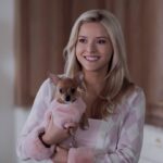 ‘elle’-review:-amazon’s-bland-‘legally-blonde’-prequel-doesn’t-make-sense-as-a-‘legally-blonde’-prequel