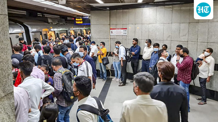 delhi-metro’s-blue-line-suffered-a-technical-malfunction-and-services-resumed-after-a-major-delay