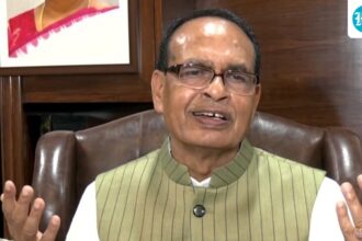 center-notifies-wages-for-new-rural-jobs-starting-from-inr-300-ahead-of-vb-g-ram-g-rollout
