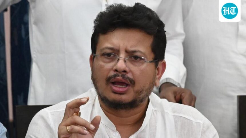 a-rebel-faction-of-the-tmc-meets-with-the-eci-in-delhi,-demanding-the-party’s-symbol:-ritabrata