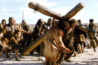 “the-passion-of-the-christ”-returns-to-the-stage