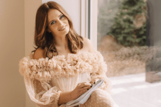 a-little-burnout-and-a-lot-of-lakeside-love,-how-carley-fortune-became-canada’s-summer-romance-darling