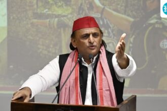 akhilesh-yadav-condemns-the-alleged-attack-on-mahua-moitra,-accuses-the-bjp-of-“encouraging-political-violence”