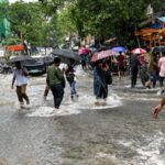 a-mumbai-man-falls-into-a-hole-while-using-his-phone-in-heavy-rain-and-dies