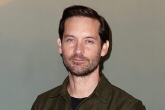 tobey-maguire’s-ex-wife-and-girlfriends:-inside-the-‘spider-man’-star’s-dating-history
