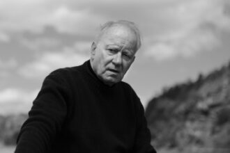 stellan-skarsgard-stars-in-karlovy-vary-film-festival’s-hilarious-new-film:-watch