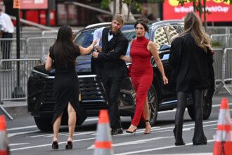 all-the-celebrities,-athletes,-and-musicians-spotted-heading-to-taylor-swift-and-travis-kelce’s-wedding-(update)