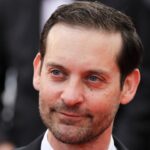 tobey-maguire-and-ice-spice:-kissing-in-public?-dating?