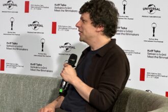 jesse-eisenberg-talks-about-why-he-doesn’t-want-to-be-associated-with-mark-zuckerberg
