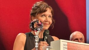 maggie-gyllenhaal-explains-her-love-of-directing-and-why-she-considers-it-a-mother