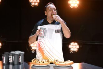 joey-chestnut:-5-things-to-know-about-the-hot-dog-eating-champion
