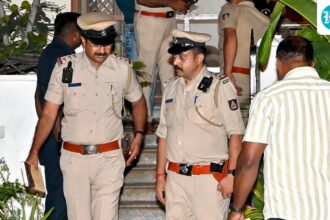 karnataka-officer-working-in-sir-killed-in-road-accident,-protests-organized-over-‘work-pressure’