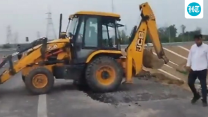 the-unnao-link-road-to-the-ganga-expressway-was-damaged-in-the-first-rains-in-uttar-pradesh,-two-months-after-it-was-opened