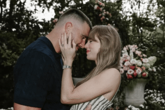 taylor-swift-engagement-ring-price:-how-many-carats-and-how-much-does-it-cost-travis-kelce