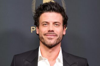 who-is-francois-arnault?-5-things-to-know-about-the-canadian-actor