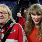 donna-kelsey’s-reaction-to-taylor-swift-and-travis-kelsey’s-wedding