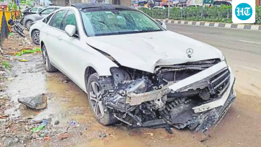a-mercedes-car-collided-with-a-scooter-traveling-on-the-‘wrong-side’-in-gurugram,-killing-one-person