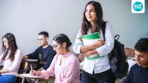 more-than-55-engineering-colleges-have-closed-across-india-due-to-low-enrollment-and-lack-of-faculty;-up,-maharashtra-top-list