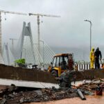 mumbai-weather-live:-mumbai-pune-expressway-partially-reopens,-pune-stretch-to-be-cleared-in-the-next-few-hours,-says-cm