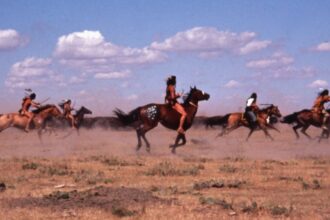 kevin-costner’s-“dances-with-wolves”-had-its-extended-director’s-rerun-in-locarno