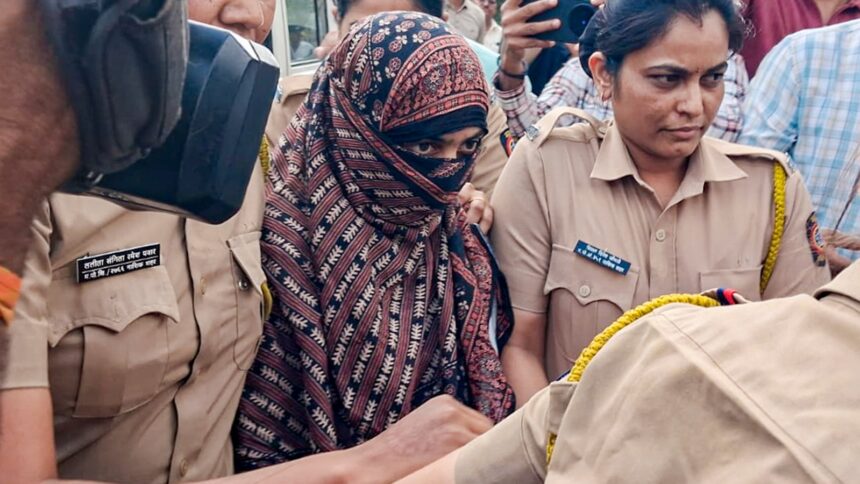 nida-khan-has-been-granted-bail-by-a-nashik-court-in-her-tcs-religious-conversion-case-and-sexual-harassment-case