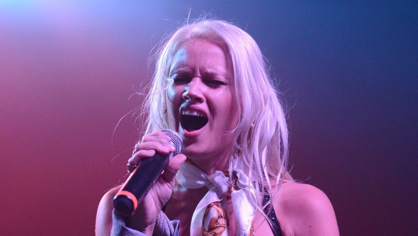 does-lauren-bennett-have-any-health-problems?-about-the-death-of-the-late-singer-grl