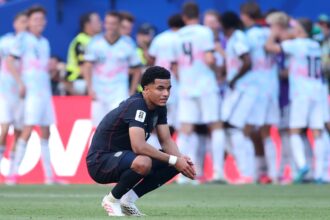 fox-presenters-urge-americans-to-continue-watching-football-after-the-us-team’s-defeat-by-belgium-in-the-world-cup.