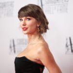taylor-swift-fans-attack-a-new-york-city-bar-owner-over-a-traffic-complaint,-wedding-guests-reveal