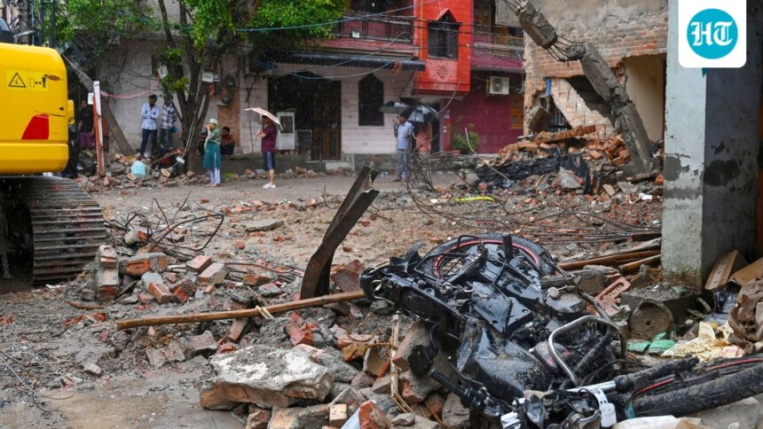 rohini-building-collapse-death-toll-rises-to-3-as-14-hour-rescue-operation-ends | GIBN rohini-building-collapse:-death-toll-rises-to-3-as-14-hour-rescue-operation-ends